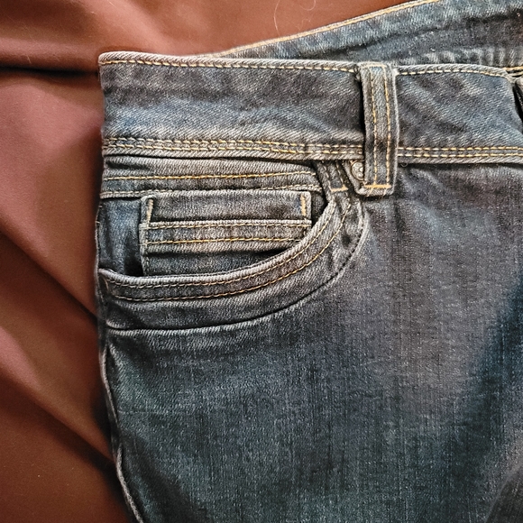 SimplyVera Wang Jeans - Picture 5 of 10